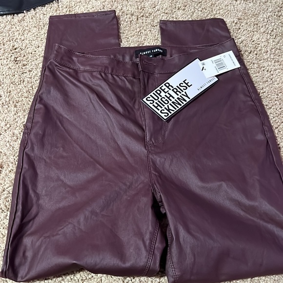 Almost famous Burgundy leather look pants - Picture 3 of 6